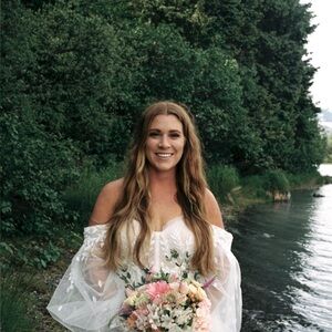 Meet your Posher, Haley